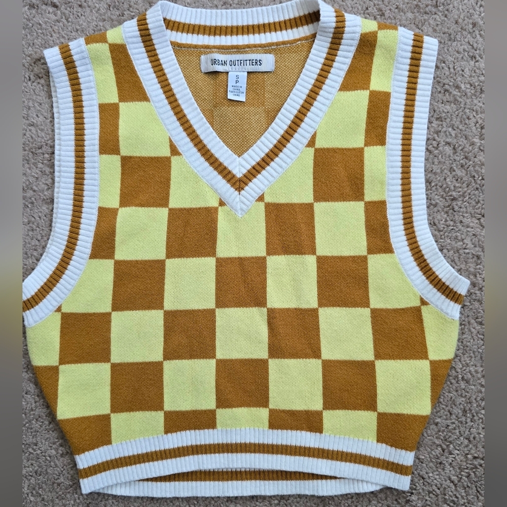 Urban Outfitters Randi Shrunken Sweater Vest Sz Small Y2K Cropped